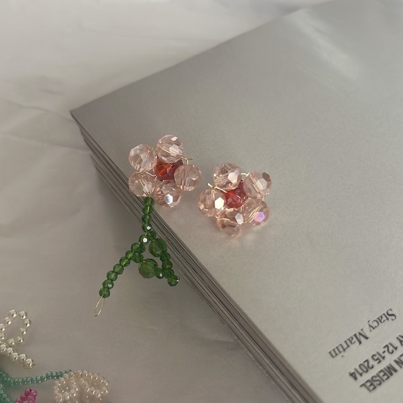 Hand Beaded Asymmetrical Pink Flower Earrings - Picture 3 of 8